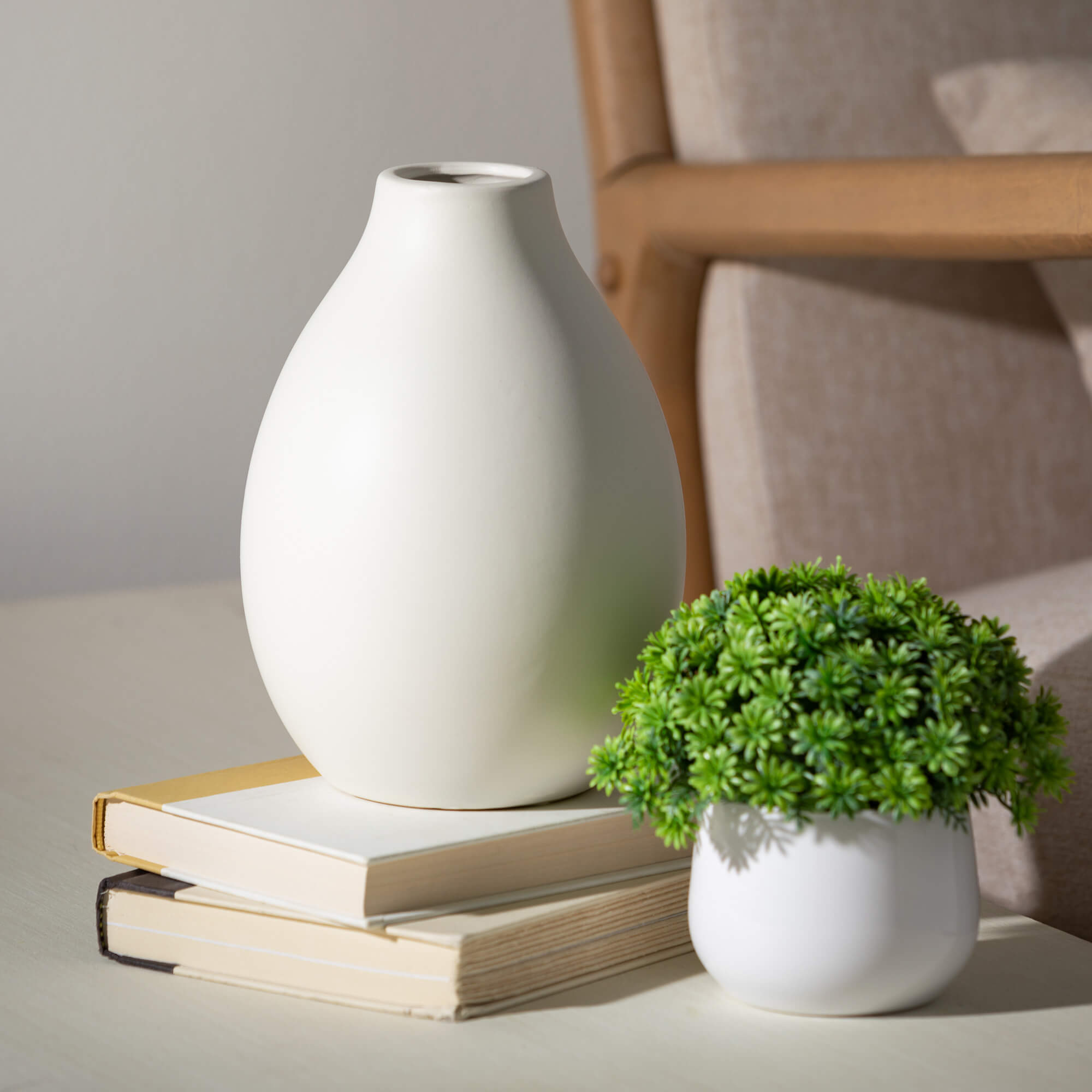 Ivory Matter Teardrop Vase - Set of Three